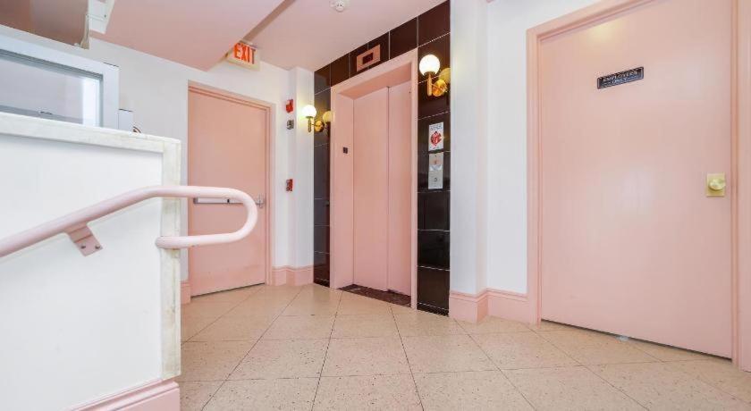 Ocean Spray Hotel Miami Beach Dış mekan fotoğraf